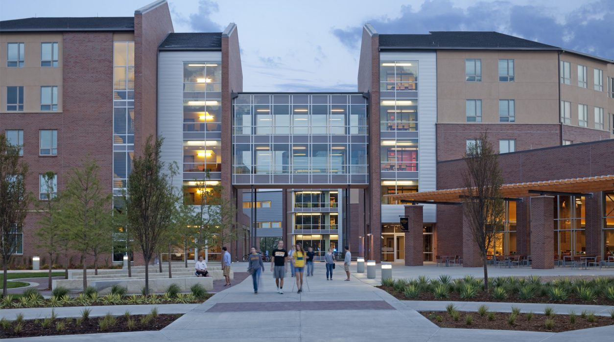 Shocker Hall + Dining + Honors College – Wichita State University – Wichita, Kansas